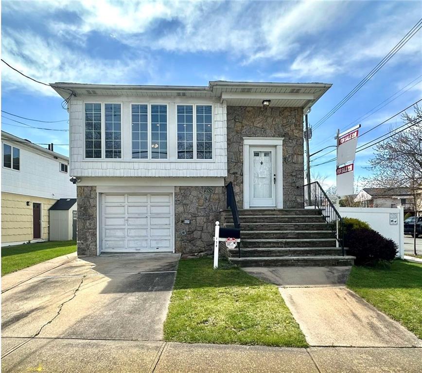 Queen St, Staten Island, NY 10314