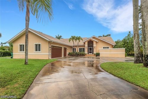 6020 Green Boulevard, Naples, FL, 34116 | Card Image