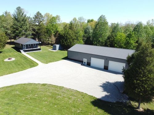 161 Tomahawk Cir, Falls Of Rough, KY, 40119-6632 | Card Image