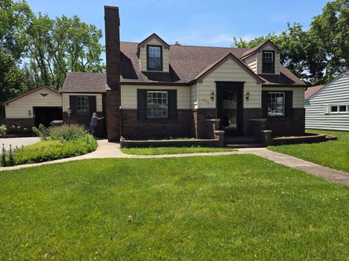 206 Michigan St E, Three Oaks, MI, 49128-1139 | Card Image