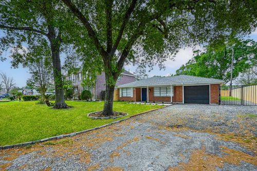 11027 Maize Ln, Houston, TX, 77041-5019 | Card Image