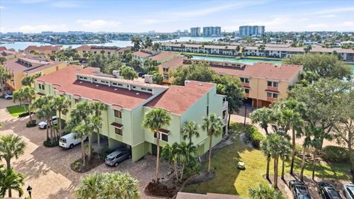 501 Sandy Hook Rd, TREASURE ISLAND, FL, 33706-1212 | Card Image