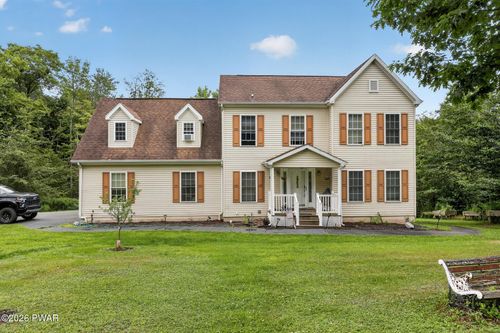 64 White Rock Dr, Forest City, PA, 18421-1823 | Card Image