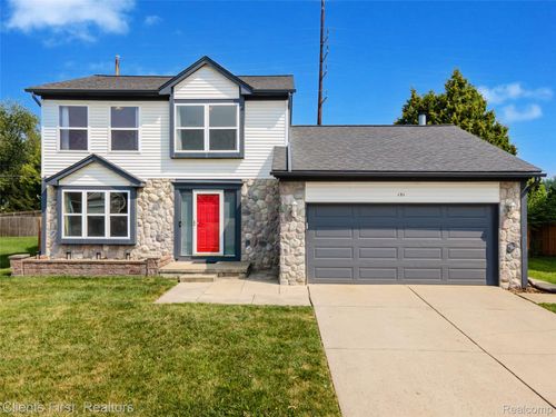 151 Dawson Ct, Westland, MI, 48186-8636 | Card Image