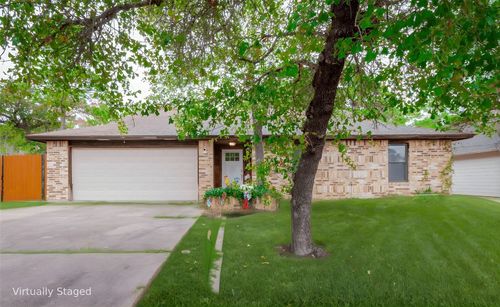 108 Lei Ct, Bastrop, TX, 78602-5481 | Card Image