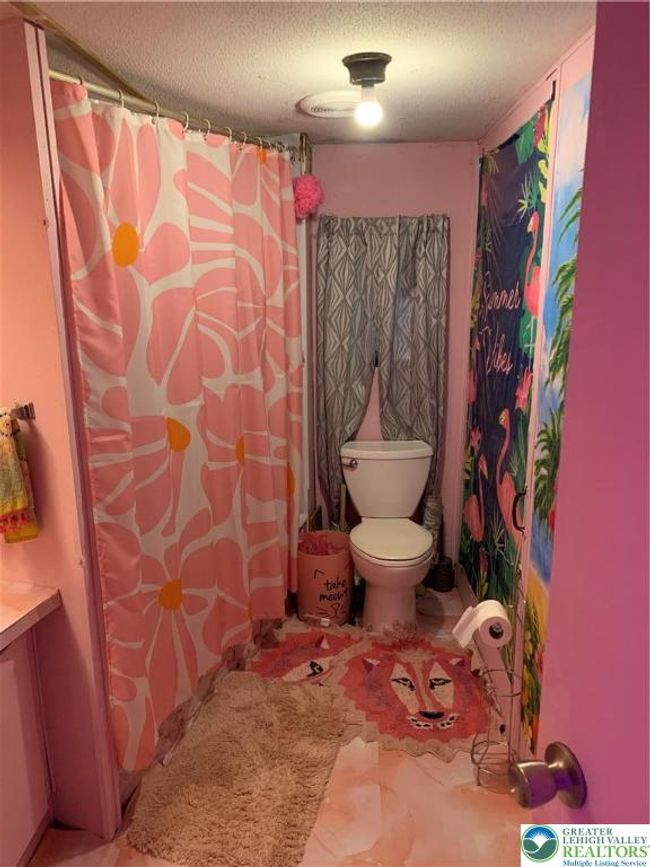 127 Pine Cone Trl, House other with 3 bedrooms, 1 bathrooms and null parking in Scotrun PA | Image 12