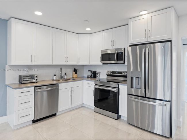 4761 Sw 43 Rd Ter, Home with 0 bedrooms, 0 bathrooms and 6 parking in Fort Lauderdale FL | Image 7