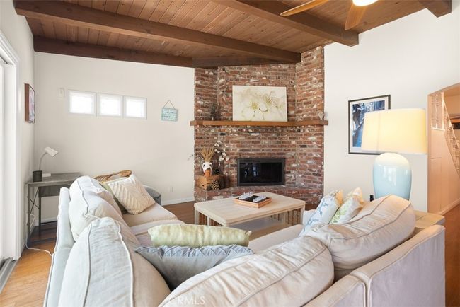 1660 Catalina Ave, House other with 3 bedrooms, 3 bathrooms and 1 parking in Seal Beach CA | Image 10