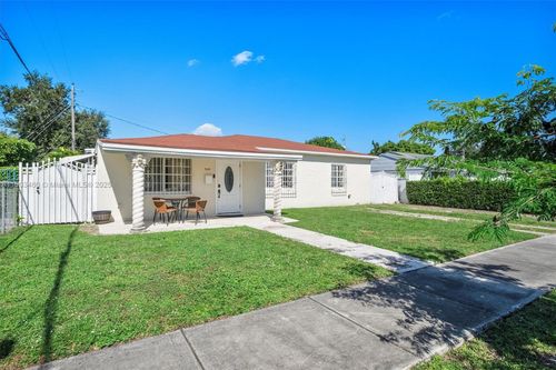 7231 Sw 6th St, Miami, FL, 33144-2714 | Card Image