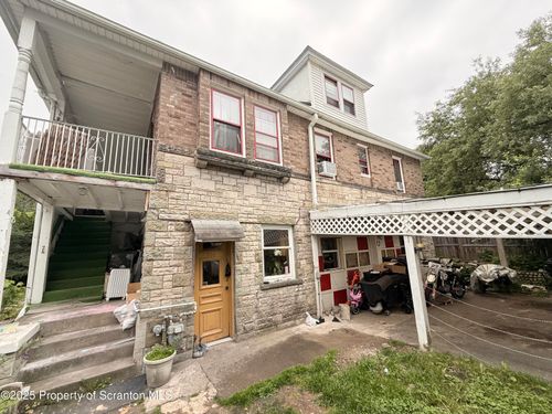 705 Landis St, Scranton, PA, 18504-3169 | Card Image