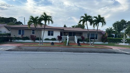 206 Ponce De Leon Blvd, Coral Gables, FL, 33134-1832 | Card Image