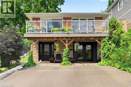592 Aberdeen Avenue, Hamilton, ON, L8P2T1 | Card Image