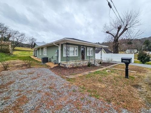 31 Willow St, East Ellijay, GA, 30540-8267 | Card Image