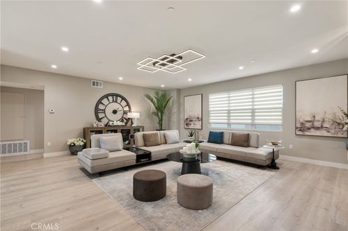 355 S Cypress St, La Habra, CA, 90631-5518 | Card Image