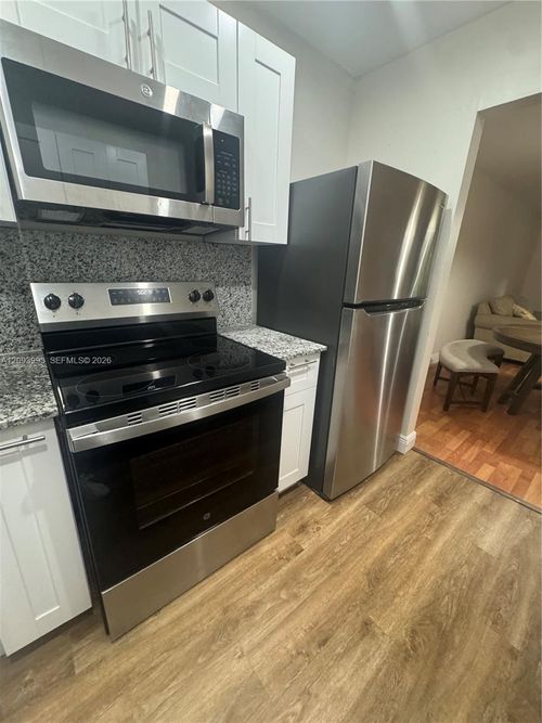 205-6200 S Falls Circle Dr, Lauderhill, FL, 33319-6927 | Card Image