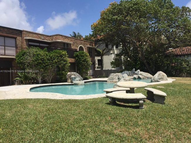 625 Ocean Blvd, House other with 6 bedrooms, 6 bathrooms and null parking in Golden Beach FL | Image 5