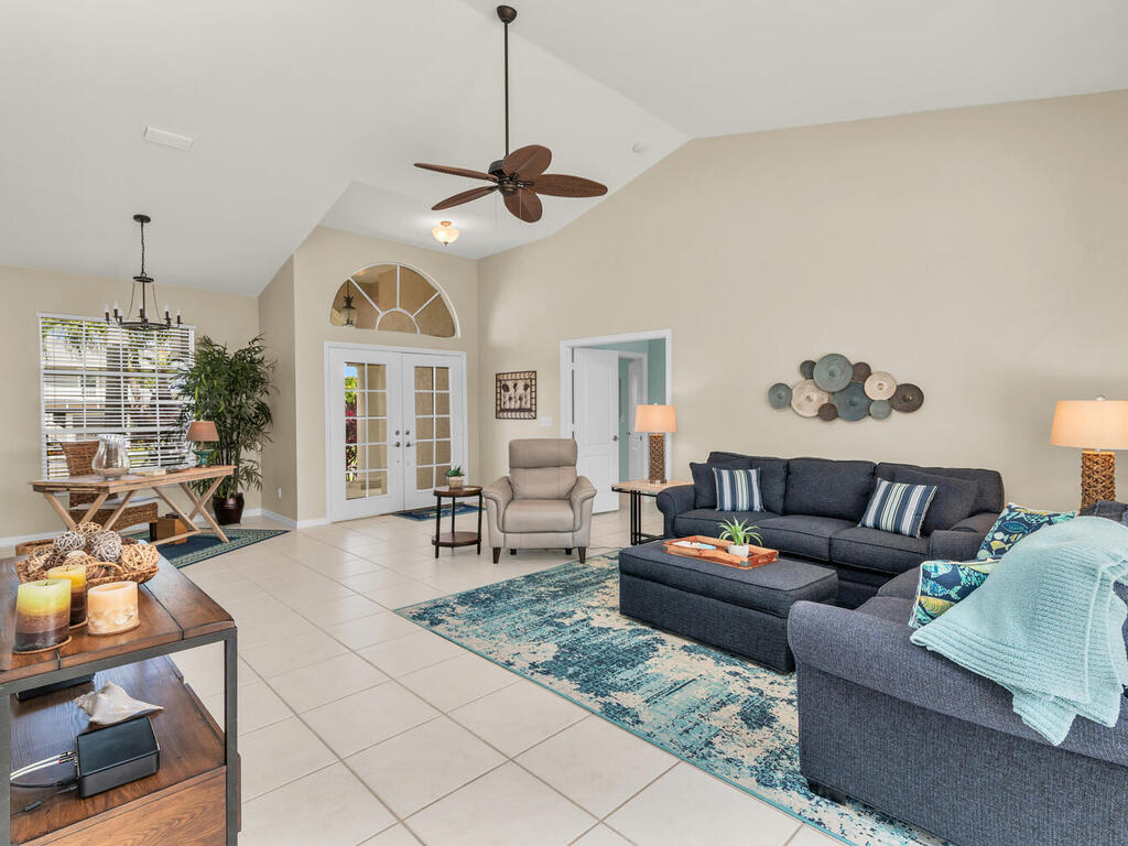 Bradford Ct, Marco Island, FL 34145