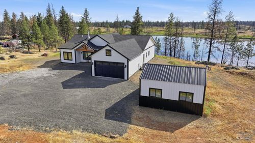 11616 S Greenfield Ln, Medical Lake, WA, 99022-8873 | Card Image