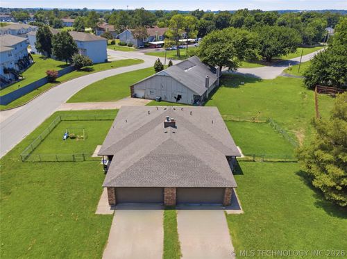 6658 S Utica Pl, Tulsa, OK, 74136-2414 | Card Image