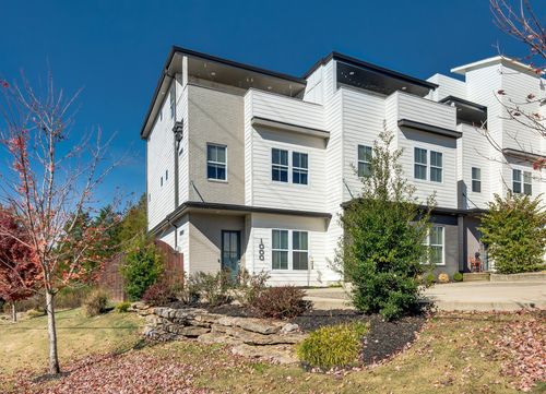 1000 Free Silver Rd, Nashville, TN, 37207-4808 | Card Image