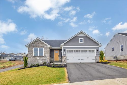 102 Olivia Dr, Monaca, PA, 15061-2780 | Card Image