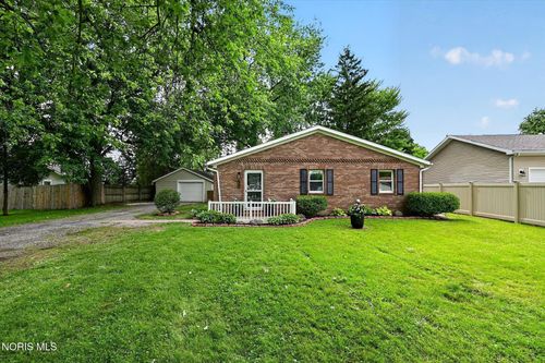 117 Goodrich St, Oregon, OH, 43616-1913 | Card Image
