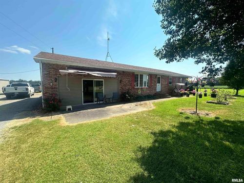 690 Railroad St, Tamms, IL, 62988-5017 | Card Image