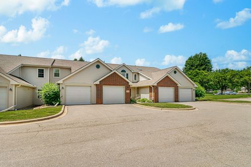 101-965 Park St, Oregon, WI, 53575-3299 | Card Image
