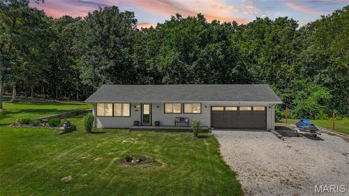 4021 Lakewood Dr, De Soto, MO, 63020-5430 | Card Image