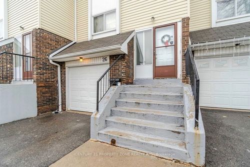 26 Sandringham Crt, Brampton, ON, L6T3Z3 | Card Image