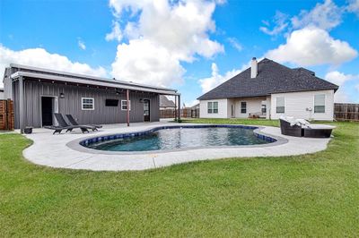 128 Saddle Ridge Drive, House other with 4 bedrooms, 3 bathrooms and null parking in Godley TX | Image 3