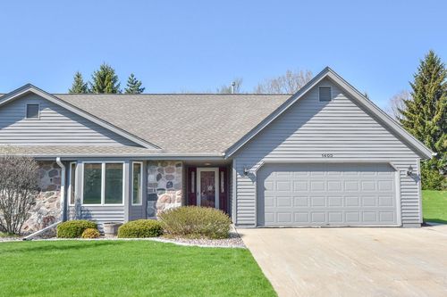 1400 Hidden Fields Drive, West Bend, WI, 53095 | Card Image