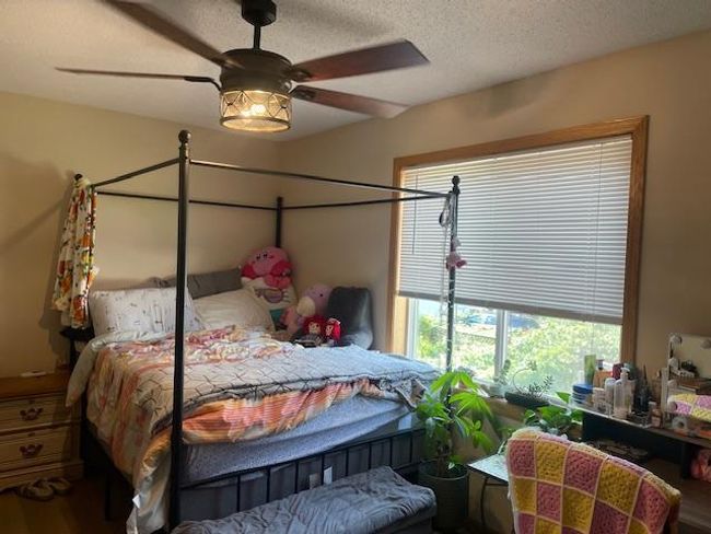 Primary Bedroom. | Image 10