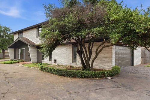 3000 Kerry Ln, Oklahoma City, OK, 73120-2216 | Card Image