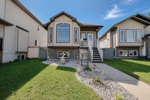 11293 76 Ave, Grande Prairie, AB, T8W0G3 | Card Image