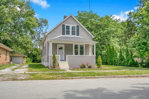 311 N Kinzie St, Thornton, IL, 60476-1117 | Card Image