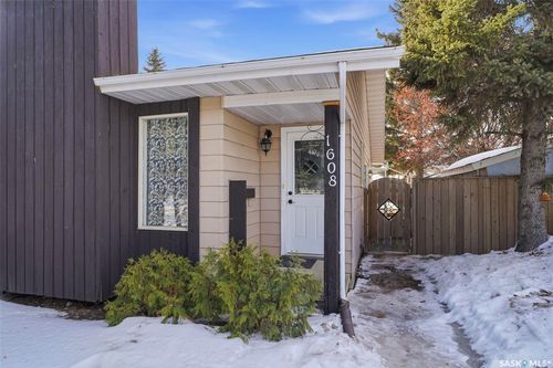 1608 Vickies Ave, Saskatoon, SK, S7N2P3 | Card Image