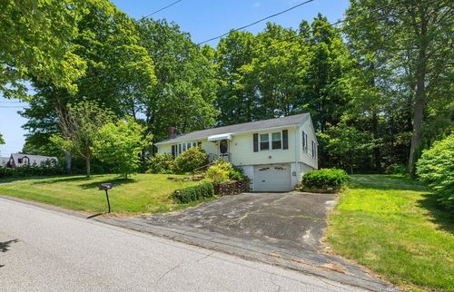 22 Edgewood Ave, West Boylston, MA, 01583-2404 | Card Image