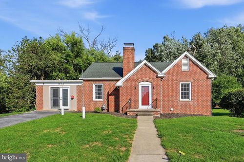 1204 Carroll Heights Blvd, HAGERSTOWN, MD, 21742-3017 | Card Image