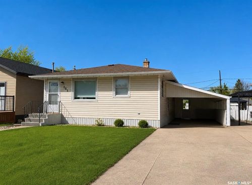 505 3rd Ave E, Assiniboia, SK, S0H0B0 | Card Image
