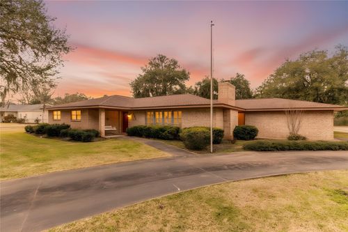102 Paradise Valley Dr, West Columbia, TX, 77486-9631 | Card Image