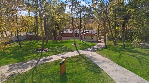 2510 Gladiolus Ln, Dallas, TX, 75233-4012 | Card Image