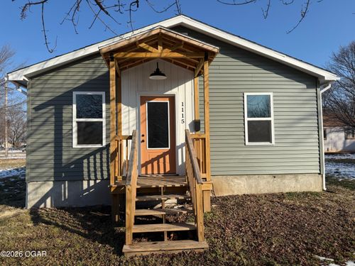 1115 Mineral St, Webb City, MO, 64870-1244 | Card Image