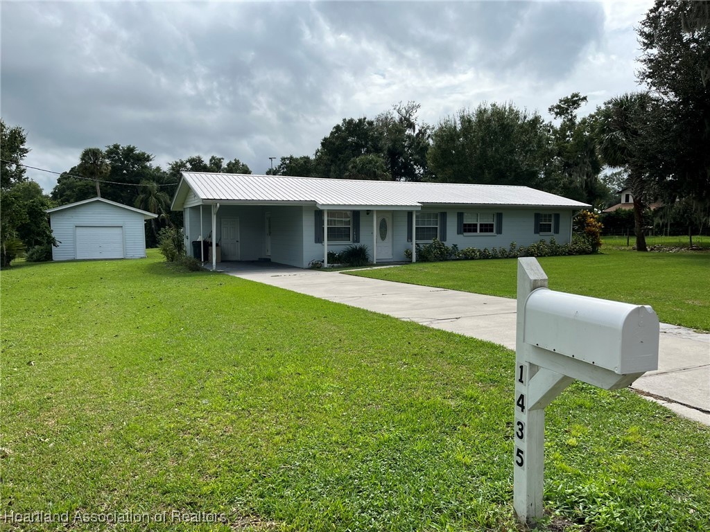 Lisa Dr, Wauchula, FL 33873