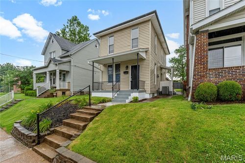 2725 Macklind Ave, Saint Louis, MO, 63139-1405 | Card Image