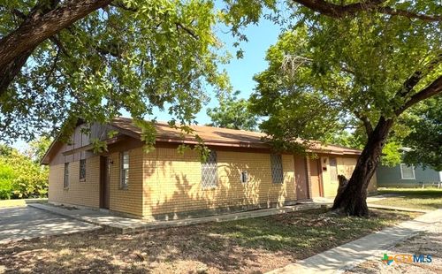 211 Hold St, Killeen, TX, 76541-7158 | Card Image