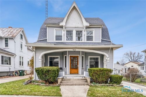 52 Hall St, Tiffin, OH, 44883-1537 | Card Image