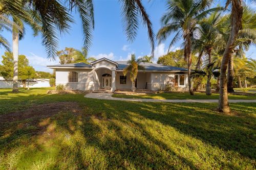 10933 54th Ave N, St Petersburg, FL, 33708-2942 | Card Image