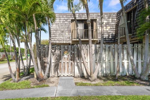 110 Lake Arbor Drive, Palm Springs, FL, 33461 | Card Image