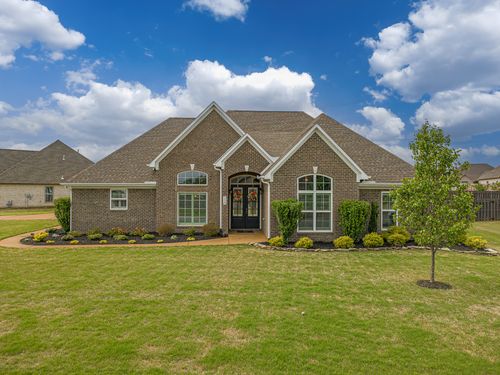 159 Moses Dr, Jackson, TN, 38305-6937 | Card Image